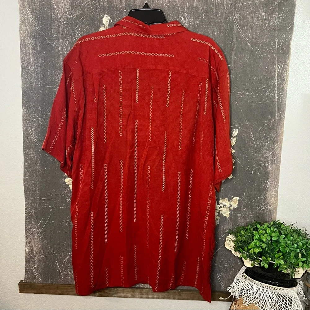 Bachrach 100% Silk Red Tan‎ Zig Zag Embroidery Short Sleeve Button Up Shirt Sz L